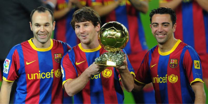 Xavi Hernandez - Biểu tượng vĩ đại của Barcelona 1 Dấu ấn sự nghiệp cầu thủ lẫy lừng