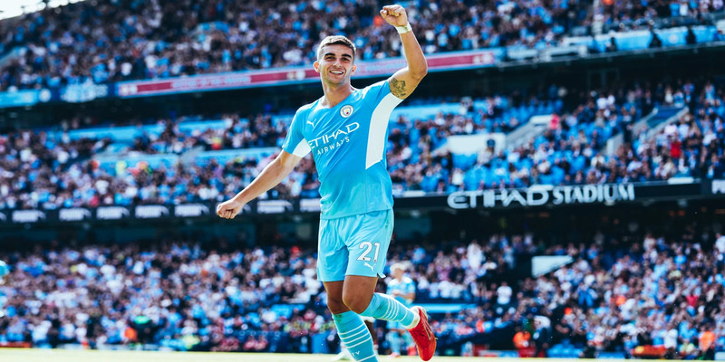 Ferran Torres – Hành trình vượt qua giông bão và khát vọng khẳng định bản ngã 1 Khởi đầu rực rỡ tại Valencia và bệ phóng từ vùng đất Foios