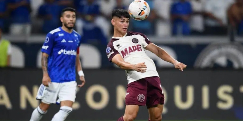 Julio Soler hành trình vươn tầm của hậu vệ cánh trái 1 Julio Soler và những dấu mốc khởi đầu sự nghiệp bóng đá