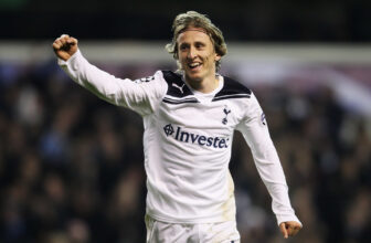 Luka Modric phát triển kỹ năng từ bóng đá Croatia