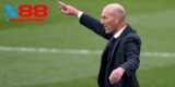 Zinedine Zidane Và Hành Trình Của Một Nghệ Sĩ Sân Cỏ Đại Tài